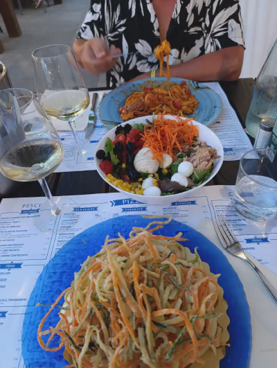 Abschlussessen im Restaurant am Paradise Beach