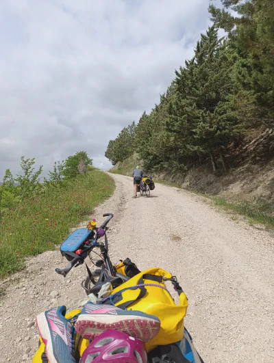 Auf dem Weg zur Alpe della Luna, kurz hinter Belforte all'Isauro
