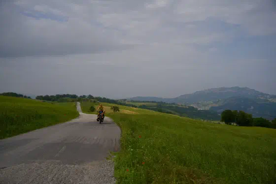 15:18 Uhr, ca. 43.8173, 12.3635