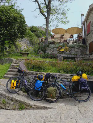 FOTO: 11:53 / Ort: ca. 43.9298, 12.4225