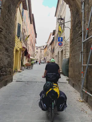 FOTO: 16:07 / Ort: ca. 43.1129, 11.7286