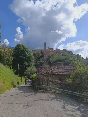 FOTO: 17:18 / Ort: ca. 43.1256, 11.6145