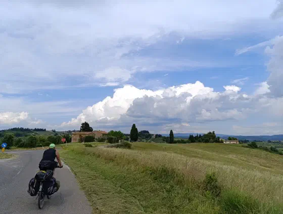 16:22 Uhr, ca. 43.4857, 11.0314