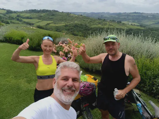 FOTO: 11:47 / Ort: ca. 43.7247, 11.2173