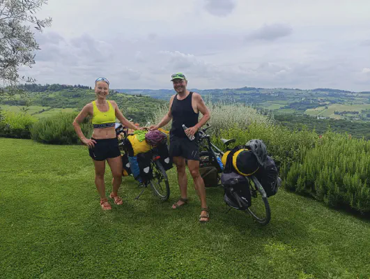 FOTO: 11:47 / Ort: ca. 43.7247, 11.2173