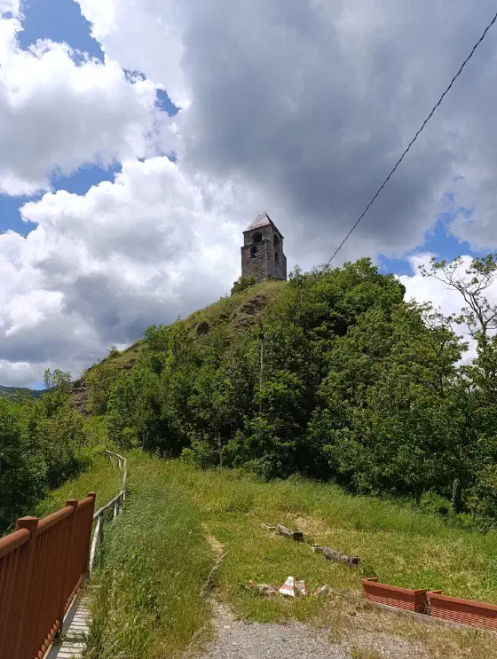 13:41 Uhr, ca. 44.2570, 11.1033
