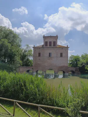 FOTO: 11:43 / Ort: ca. 45.0077, 12.3888