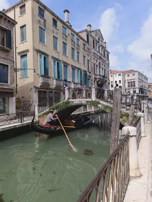 FOTO: 11:28 / Ort: ca. 45.4333, 12.3400