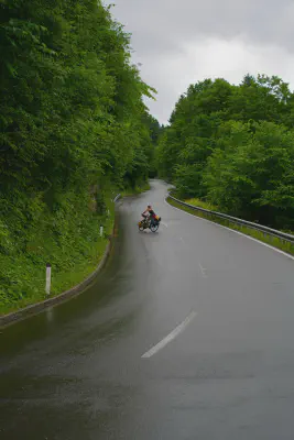 FOTO: 15:04 / Ort: ca. 46.5188, 13.7516