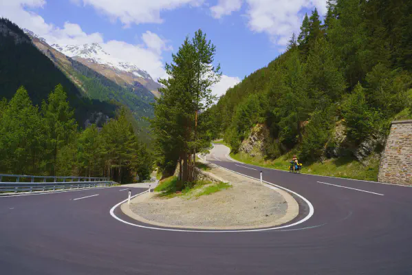 Auf der Martinsbrucker Straße zur Norbertshöhe