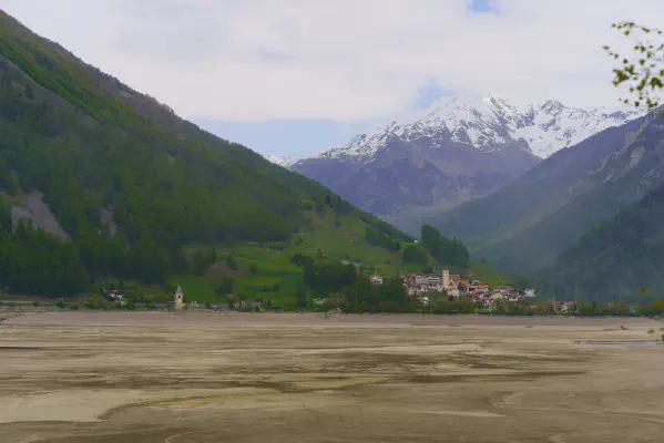 Der abgelassene Reschensee