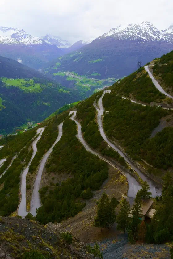 Die wunderbahren Kehren der Strada Militare Fior d'Alpe Cancano