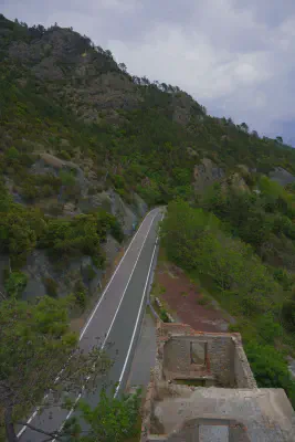 Aussichtsturm auf dem Weg zum Passo di Bracco
