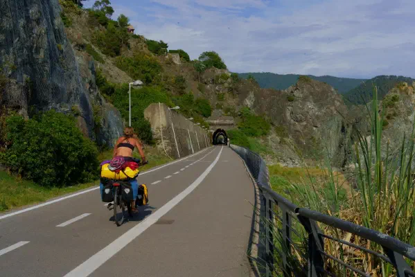 Pista Ciclopedonale Maremonti kurz vor Levanto