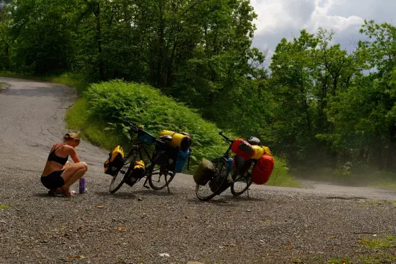 die dampfende Auffahrt zum Passo degli Acquiputoli
