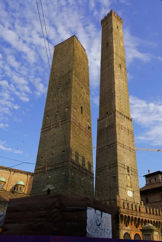 Die schiefen Türme von Bologna
