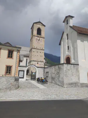 Eingang zum Benediktierinnenkloster St. Johann in Müstair