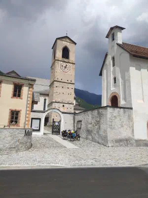 Eingang zum Benediktierinnenkloster St. Johann in Müstair