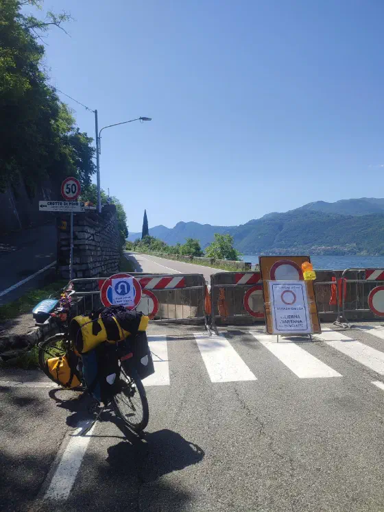 Die erste Straßensperre
