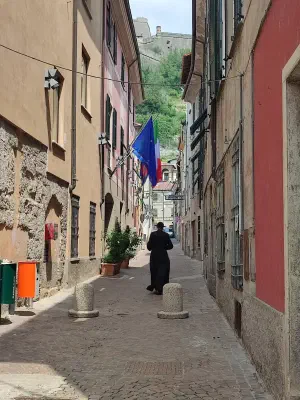 Straßenszene in Gavi, wie im Film
