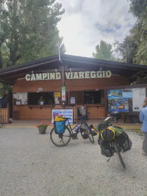 Aufbruch am Camping Viareggio