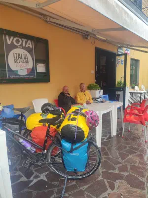 Regen/Caffeepause mit netter Begegnung