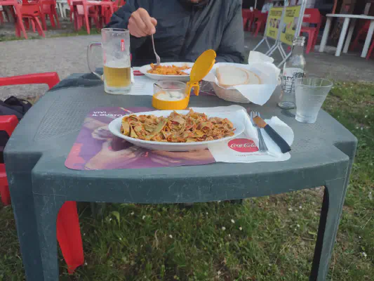 Abendessen in der Bar Pineta Camping del Lago